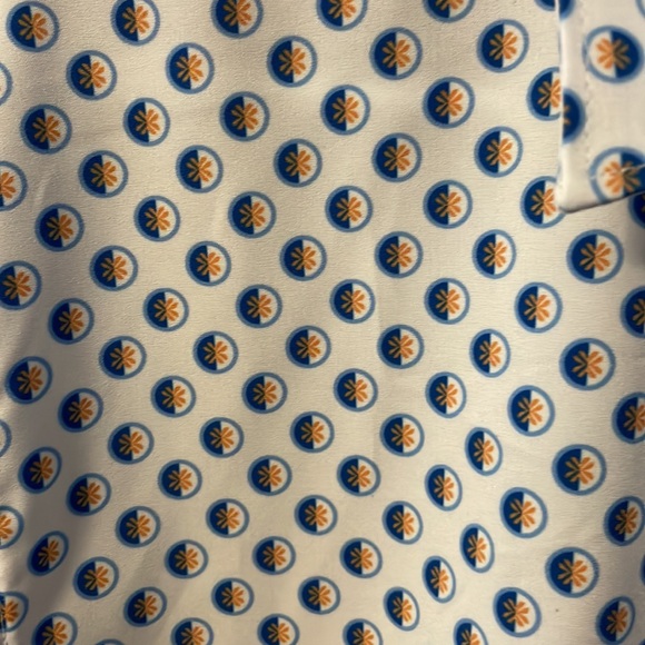 Brand new wrinkle free dress shirt - Picture 2 of 3